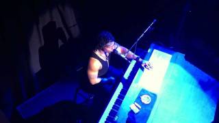 D Angelo quotSolo Medleyquot Live  Paradiso Amsterdam 3112012 [upl. by Rdnaskela438]