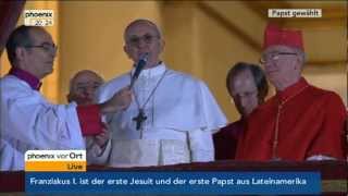 Der neue Papst Franziskus tritt vor die Gläubigen [upl. by Evander]