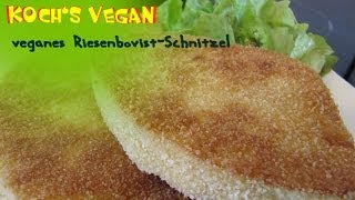 RiesenbovistSchnitzel  veganes Schnitzel panieren und braten  vegane Rezepte von Kochs vegan [upl. by Yenot]