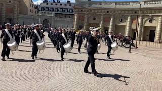 Hemvärnets Musikkår Ängelholm inmarsch yttre borggården 9 juli 2022 [upl. by Wheeler797]