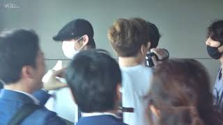 190708 Gimpo Airport Arrival BTS V Taehyung Focus [upl. by Walls]