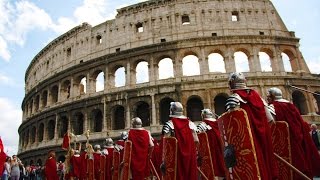 Natale di Roma 2015 il corteo storico ai Fori Imperiali [upl. by Whallon841]