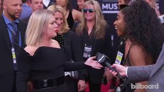 Kelly Clarkson praising Normani’s performance of “Love Lies” BBMAs [upl. by Leirbaj891]