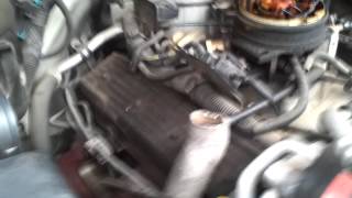 1995 Chevy Silverado 57L V8 Engine Knock [upl. by Edie]