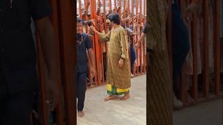 गुरुदेव आज सभी भक्तों से मिले  bageshwar dham sarkar shorts chamtkaribaba viralvideo bageshwar [upl. by Zela]