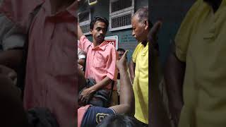 Fight in a local train between Bengali amp Bihari  Viral Fight Videos [upl. by Sanford]