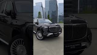 Bouncing Mercedes Maybach GLS 600 🤍🖤💸🤑 cars trending mercedes maybach gls600 [upl. by Yrek]