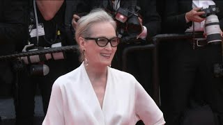 Ouverture de Cannes Meryl Streep Palme d’or d’honneur monte les marches  AFP Images [upl. by Orel781]