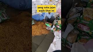 Proses Pengemasan Snack di Sebuah Pabrik India [upl. by Yrekaz286]