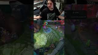 Omg le chat et le plat leagueoflegends streamer twitch chat cat animals gaming games [upl. by Yadnus267]