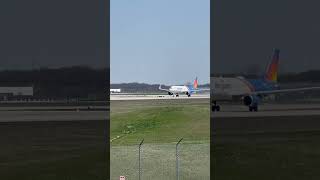 Allegiant A320 takes off from KGRR planespotting aviation [upl. by Balthazar]