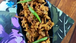 KANDA BHAJI RECIPE VERY CRISPY AND QUICK RECIPE [upl. by Eiluj439]