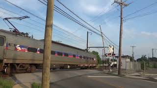 SEPTA Inbound Warminster Line Train at Mt Carmel Avenue Grade Crossing [upl. by Gratiana]