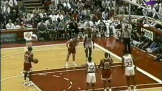 Jordan amp The Bulls vs Hakeem amp The Rockets 199192 [upl. by Nilla95]