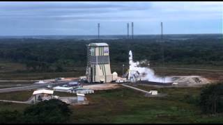 Arianespace les premiers vols  HD [upl. by Boyden960]