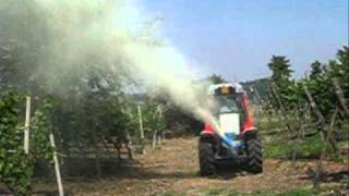 IMPOLVERATORE MB BERGONZI G300P CANNONE  AGRICULTURAL DUSTER MB  trattamento con zolfowmv [upl. by Jobie]