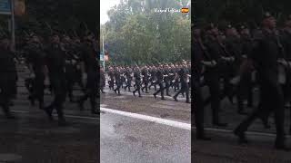 Ahí Van Nuestros Guardias Civiles Desfilando Bajo la Lluvia con Honor su Mayor Divisa [upl. by O'Brien938]