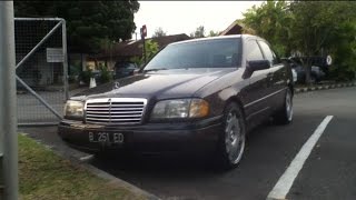 1996 Mercedes Benz C180 Start Up amp In Depth Review [upl. by Ahseuqal]