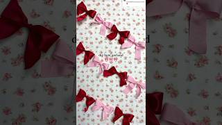 how to make the perfect bows 🎀 diy bow garland holidayonshorts christmasdecoration [upl. by Arrehs]