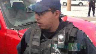 Teto Murguia se enfrenta a policias federales en Juarez [upl. by Ynhoj99]