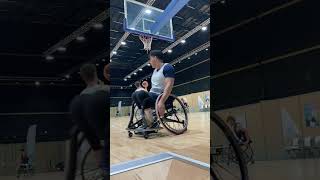 De eerste training op HEILIGE grond 🏀 teamnl paralympics paris2024 wheelchairbasketball [upl. by Soirtimid815]