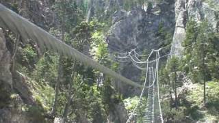 Ponte Tibetane Claviere Piemonte Italy wwwvalsusanl [upl. by Eniamert227]