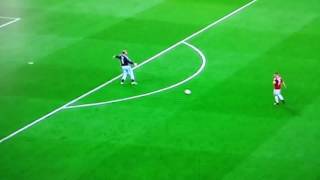 Euro 2016 Gabor Kiraly verrückter Trick [upl. by Enihpled]