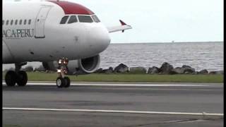 Taca a319 Landing at Roatán MHRO Honduras [upl. by Ellerrad]