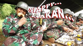 Mencicipi Menu Makan Siang Tentara [upl. by Eiralam]