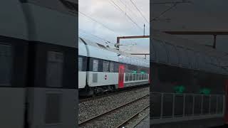 Siemens Vectron og dobbeltdækkervogne på Køge Station dsb trainspotting train railway danmark [upl. by Gignac626]