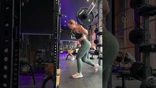 Alternating Reverse Back Barbell Lunge [upl. by Saddler]