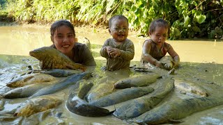 Harvest giant fish ponds to sell at the market take care of the vegetable garden with your children [upl. by Summers]