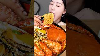 🍜지금까지 이런 라면은 없없다🔥문어전복꽃게블랙타이거새우까지얼큰 칼칼한 해물 라면먹방 [upl. by Lattonia]