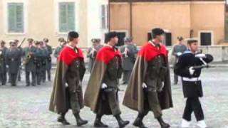 ROMA  Piazza Del Quirinale  Cambio della guardia Granatieri di Sardegna [upl. by Per995]