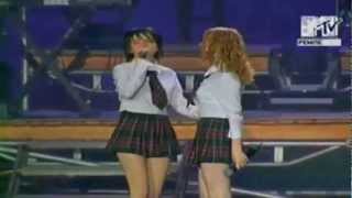 tATu  Ya Soshla S Uma Nas Ne Dagoniat  Live 2002 [upl. by Hinckley808]