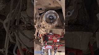 Transfer case48RE Removal 03 Dodge Ram 2500automobile mechanic transmission [upl. by Hekker]