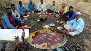 ऊस तोडणाऱ्या गड्यास्नी मळीला झणझणीत चिकनचा रानांतच बेत केला मळीच्या ऊसाला तोड आल्या  Tatyacha Mala [upl. by Naoh572]