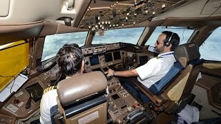 PIA Pakistan International Airlines London to Karachi from B777 flight deck [upl. by Ytoc321]