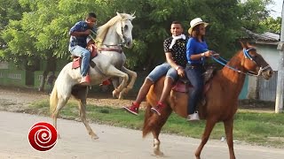 GRAN CABALGATA en Villa Rosa 2016 🐎🐴 [upl. by Enirehtakyram169]