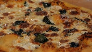 7 Top Tips for Making Pizza at Home  Homemade Pizza [upl. by Aynwad]