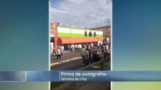 Firma de autógrafos de la Santa Grifa termina en pelea Hem26 vs Mercaderos En Puebla [upl. by Llekram]