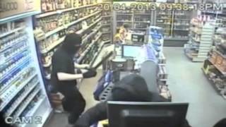 Shop Worker Almost Loses Finger in Knife Attack [upl. by Leahplar]