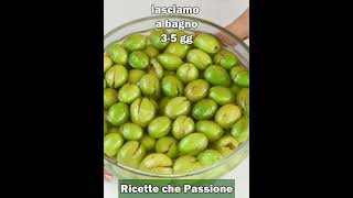 Olive schiacciate in salamoia  Ricette che Passione [upl. by Killian739]