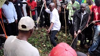 KHALWALE CRIES WHILE KLLING HIS BULL AFTER IT KLLED ITS CARETAKER IN KAKAMEGA [upl. by Sonitnatsok]