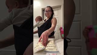 Bagging 48oz of milk foryou baggingmilk pumpingmama breastmilk breastfeeding [upl. by Mairim99]