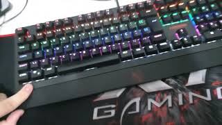 Review do teclado mecânico Kross Gaming KEKG150  strikeReView [upl. by Reteid]