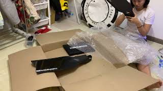 Unboxing the Molchanovs PRO Short Bifins 2 with customized footpockets  part1 open package [upl. by Atteval]