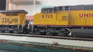 Athearn Genesis Dash 944CWs start up and run by [upl. by Zaccaria]