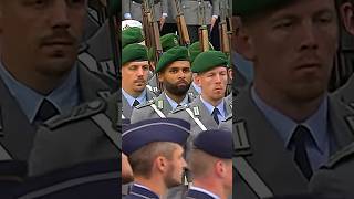 Das Wachbataillon der Bundeswehr 2024🦅🇩🇪 militär soldaten parade marsch bundeswehr garde [upl. by Rainger]