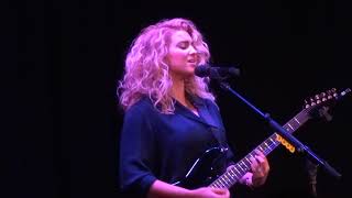 Tori Kelly  quotDont You Worry Bout a Thingquot Live in Los Angeles 121317 [upl. by Rehpotsyrk263]